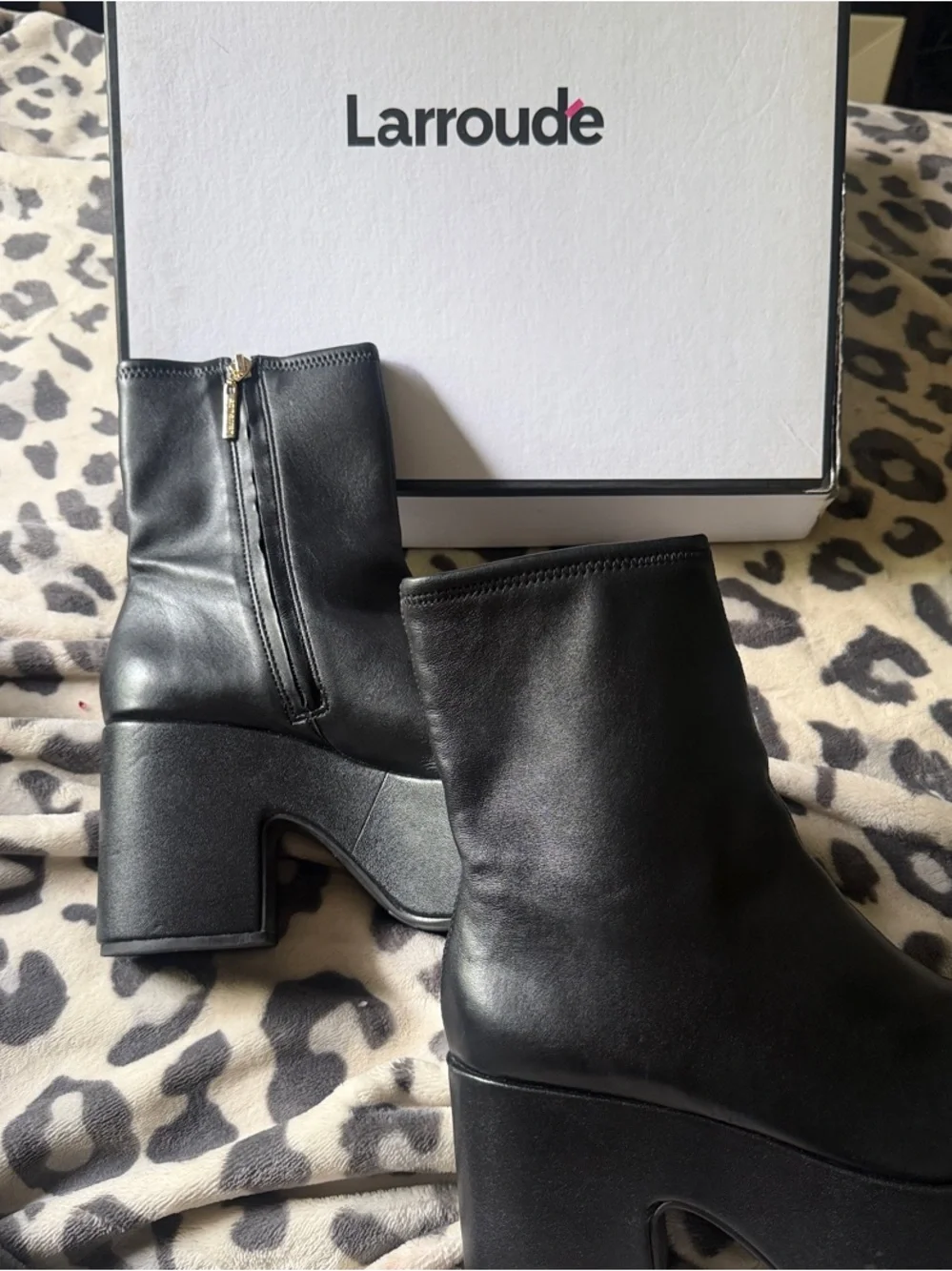 Larroudé Miso Boot Black Stretch Leather Platform Boots Size 9 NIB
